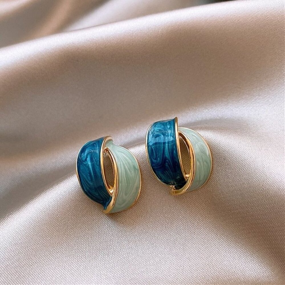 Ashlyn Ellie Artiste Petal Earrings Soft Blue and Deep Teal on Gold Gift Package